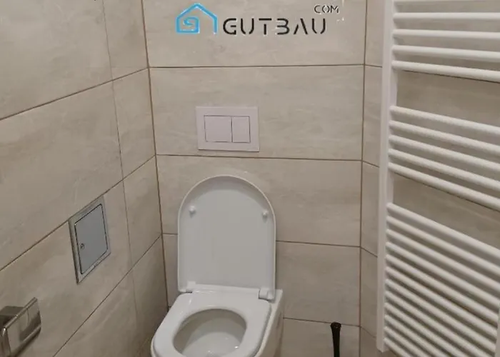Gutbau Com, Whole 4u, Self-check-in, Top-location, Underground & Shops Under Window, 3-5min Walking To Swimming & Footbal Stadion, Wake-up In Sunshine Apartment Vienna