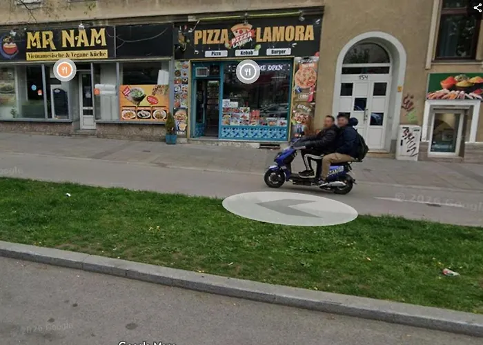 Gutbau Com, Whole 4u, Self-check-in, Top-location, Underground & Shops Under Window, 3-5min Walking To Swimming & Footbal Stadion, Wake-up In Sunshine *